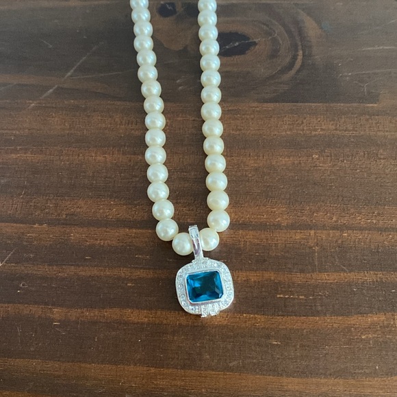 Blue Stone Enhancer Pendant - Picture 2 of 3